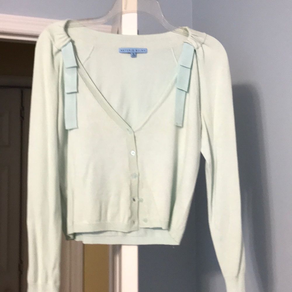 Antonio Melani summer weight sweater